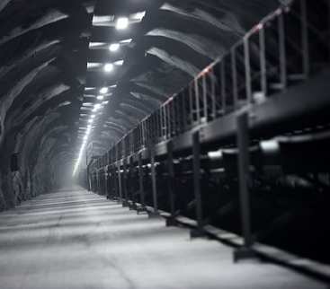120-tonowe ciężarówki pracują 1250 m pod ziemią. 3200 ton na jednym ładowaniu avatar