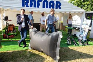 Pokaz firmy RAFNAR sp. z o.o. – prezentacja sprzętu pneumatycznego do eksploatacji sieci kanalizacyjnej firmy Sava / Konferencja „INŻYNIERIA Bezwykopowa” 2018 / fot. Quality Studio dla www.inzynieria.com
