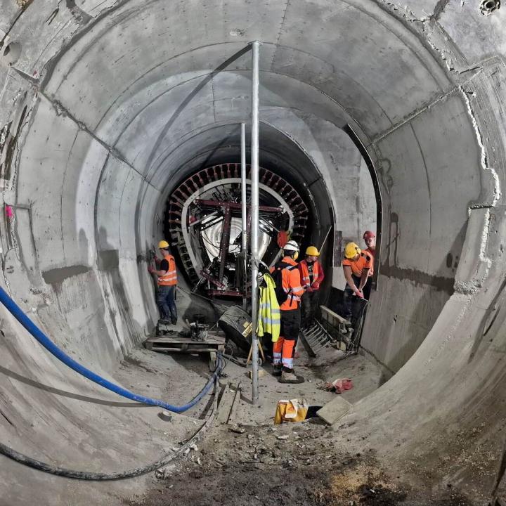 Zobacz, co dzieje się w tunelach pod Pisarzową