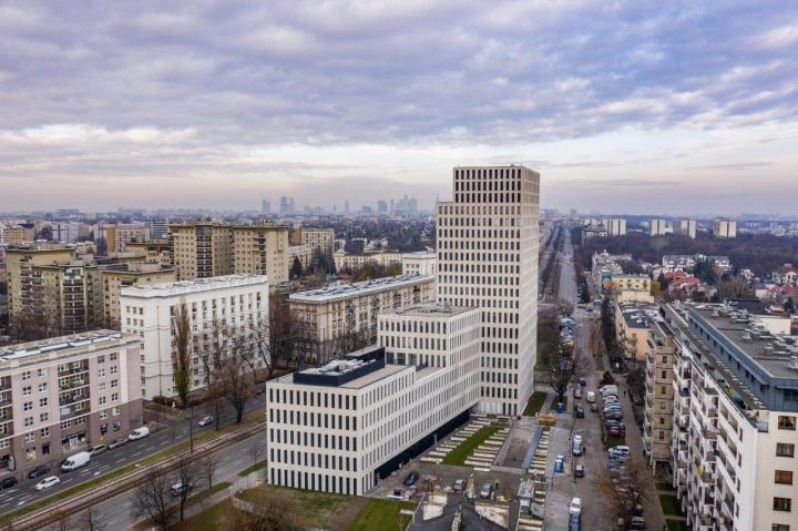Nowy wieżowiec w Warszawie oddany do użytku