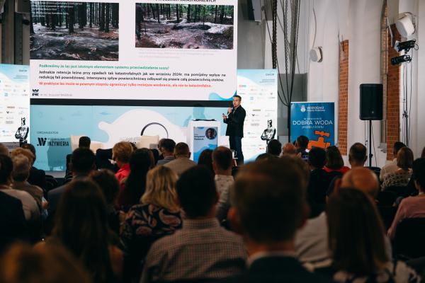 Zdjęcie IV Kongres Gospodarowania Wodami i Ochrony Przeciwpowodziowej. Dr inż. Krzysztof Radzicki, Politechnika Krakowska. fot. Quality Studio dla www.inzynieria.com