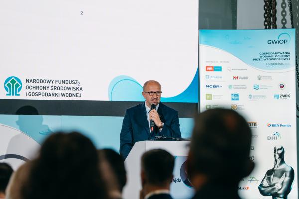 Zdjęcie IV Kongres Gospodarowania Wodami i Ochrony Przeciwpowodziowej. Robert Gajda, Zastępca Prezesa Narodowego Funduszu Ochrony Środowiska i Gospodarki Wodnej. fot. Quality Studio dla www.inzynieria.com