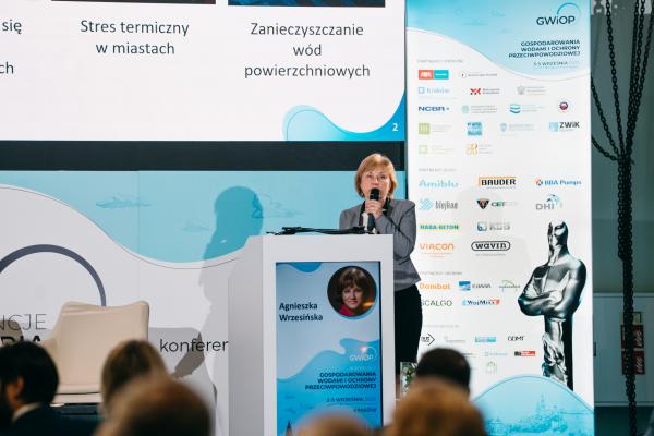 Zdjęcie IV Kongres Gospodarowania Wodami i Ochrony Przeciwpowodziowej. Agnieszka Wrzesińska, Menedżer Produktu, Orbia Building & Infrastructure (Wavin). fot. Quality Studio dla www.inzynieria.com