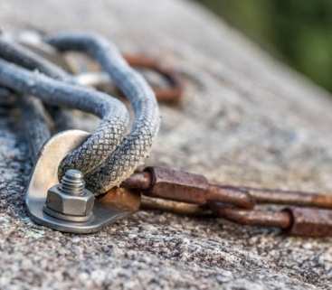 Kotwy do ziemi – jakie wybrać do montażu wiat, pergoli i ogrodzeń? avatar