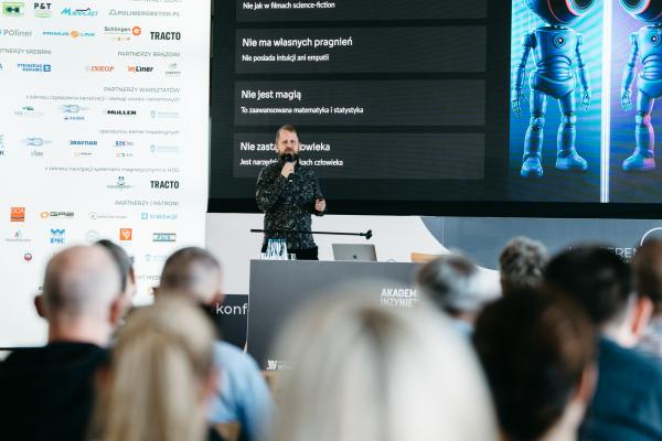Zdjęcie XXII Konferencja, Wystawa i pokazy Technologii Inżynieria Bezwykopowa 2025. Warsztaty Sztuczna inteligencja w praktyce inżynierskiej, Antoni Dmowski fot. Quality Studio dla www.inzynieria.com