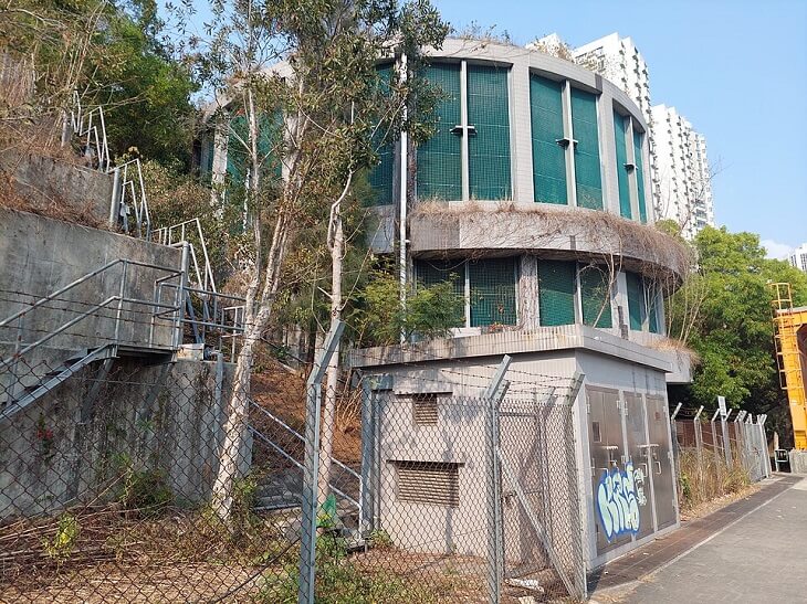 Wylot tunelu odwadniającego Tsuen Wan w Hongkongu. Zdjęcie ilustracyjne. Fot. 建園春秋, CC BY-SA 4.0