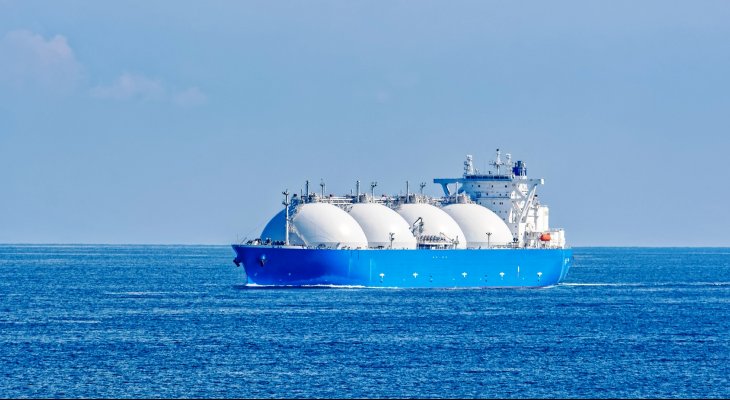 Dostawy gazu z USA będą odbywać się wg formuły DES (ang. delivery ex-ship), czyli z dostawą do Terminalu LNG w Świnoujściu. Fot. Igor Grochev/Shutterstock