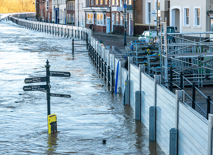 Powodzie błyskawiczne jako skutki zmian klimatu. Fot. Adobe Stock