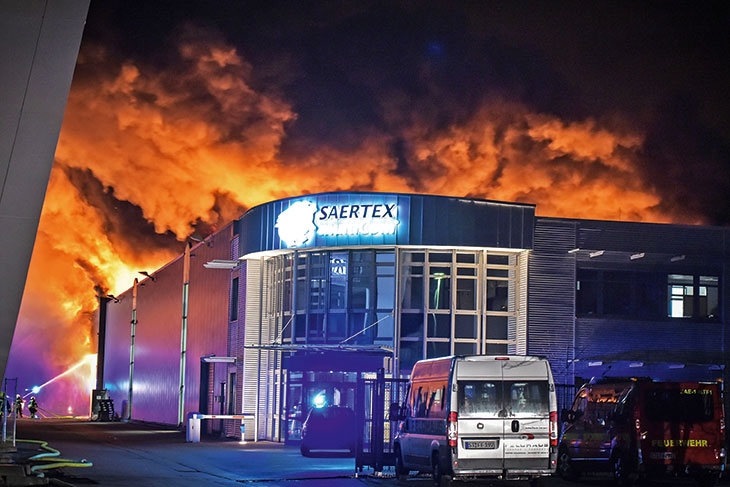 Pożar w fabryce SAERTEX multiCom