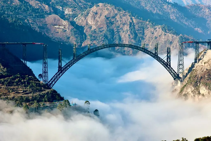 Najwyższy most kolejowy na świecie - Chenab Bridge. Fot. Ashwini Vaishnaw on Koo
