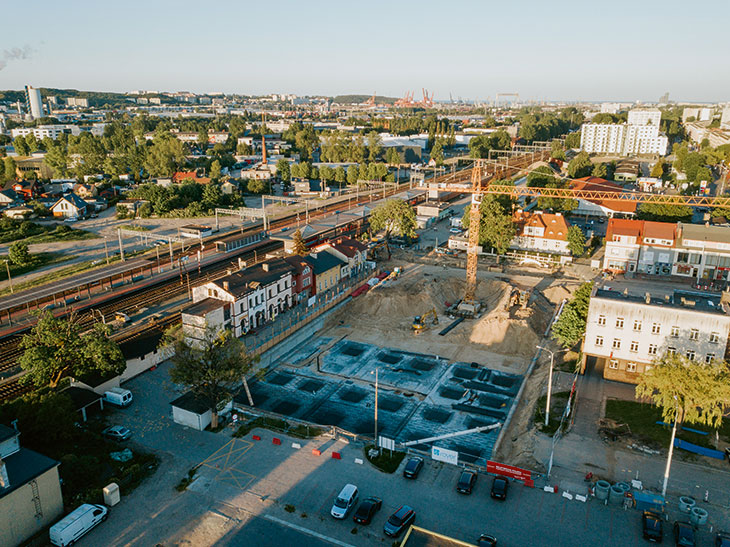 FOT. 2. | Gdynia Chylonia, odkopane  ściany szczelinowe parkingu