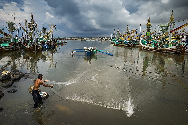 Port Pengambengan na Bali. Fot. Pangeran Kurchilds, CC BY 4.0, kadr.