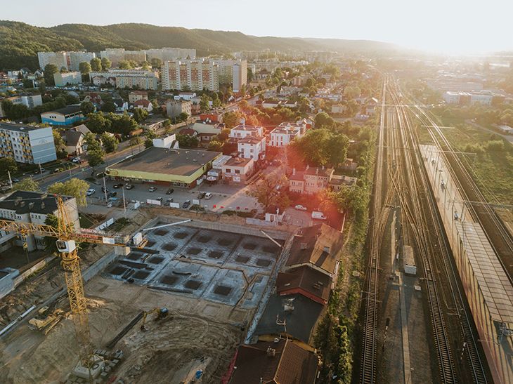 FOT. 2. | Realizacje obiektów kolejowych. Parking podziemny w ramach węzła integracyjnego Gdynia – Chylonia