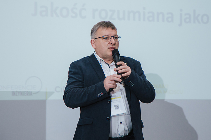 Tomasz Szczepański podczas swojego wystąpienia na Konferencji CIPP. Fot. Quality Studio