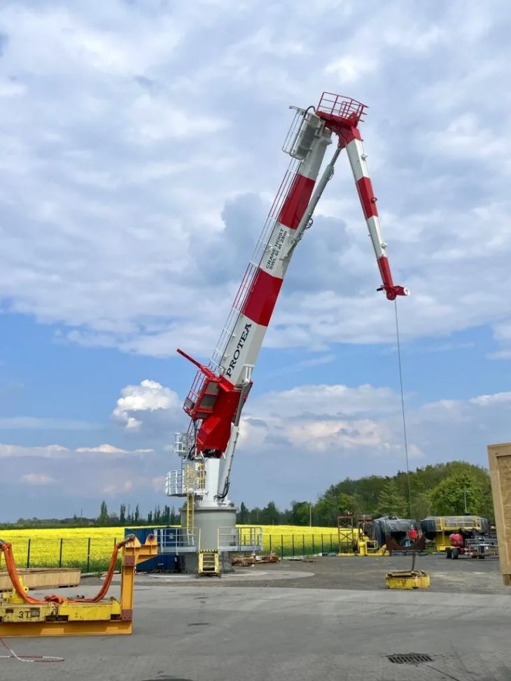 Polski żuraw dla morskich farm wiatrowych. Fot. Protea