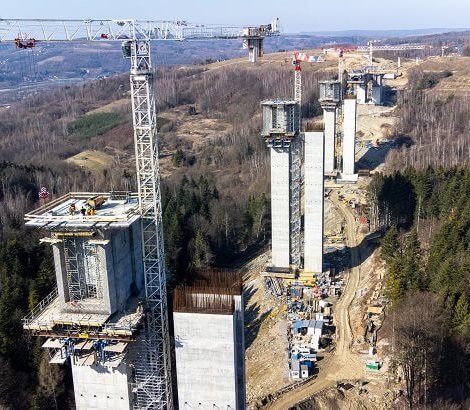 S19. Najwyższa estakada w Polsce. Zakończono budowę podpór [ZDJĘCIA, FILM]
