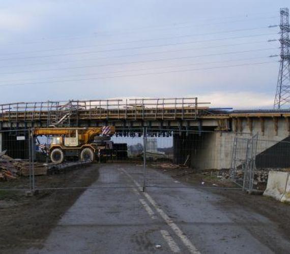 Budowa wiaduktu nad DK75 Szarów - Targowisko