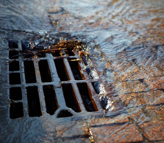 Kanalizacja deszczowa to ważny element systemu wod-kan Fot. Shutterstock