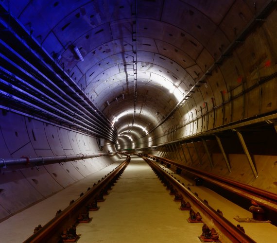 7,5 km tunelu w Łodzi: umowa jeszcze w tym roku. Fot. momente / Shutterstock