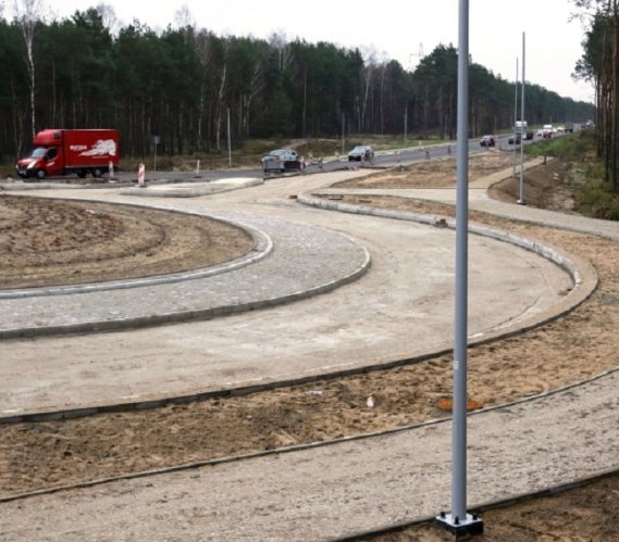Nowe rondo w Toruniu już otwarte, wiadukt prawie gotowy. UM Toruń