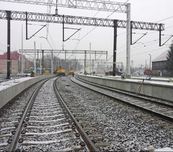 FOT. 1. Modernizacja linii Stalowa Wola Rozwadów–Lublin – prace na stacji Stalowa Wola Rozwadów / źródło: PKP PLK