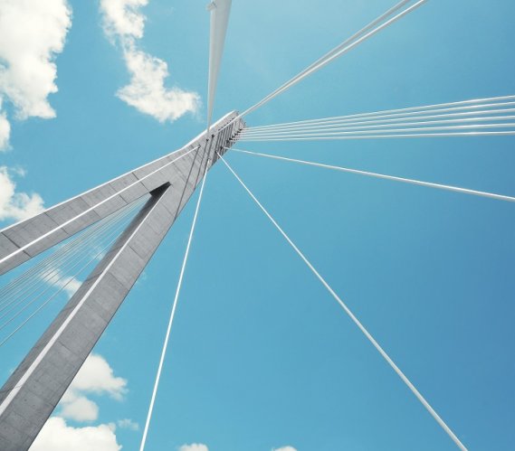 Most nad Sanem: resort infrastruktury deklaruje pomoc w budowie. Fot. dani3315 / Shutterstock