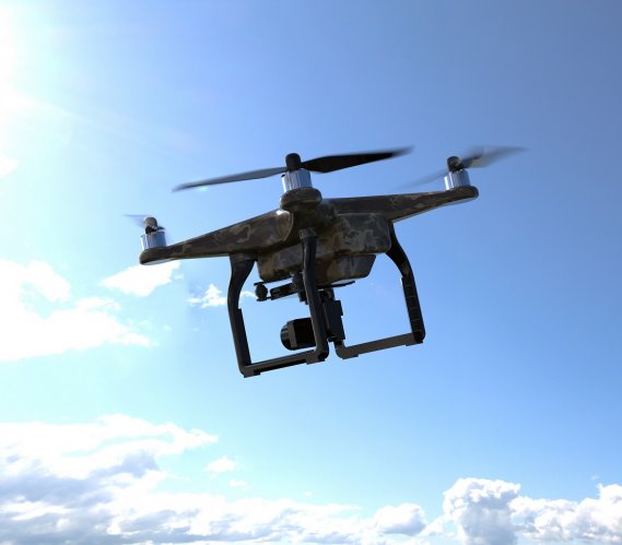 Budimex: dron usprawni prace geodezyjne. Fot. Lukas Davidziuk/Shutterstock
