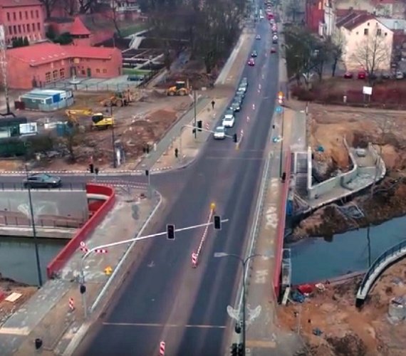 Dron nagrał przebudowy ulic w Olsztynie. Źródło: YouTube