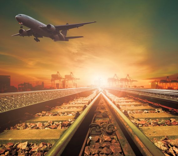 Dwa brytyjskie lotniska połączy kolej dużych prędkości . Źródło: stockphoto mania/Shutterstock