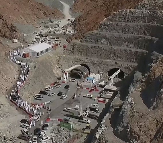 Pięć tuneli na trasie do arabskiego portu. Fot. alarabiya.net