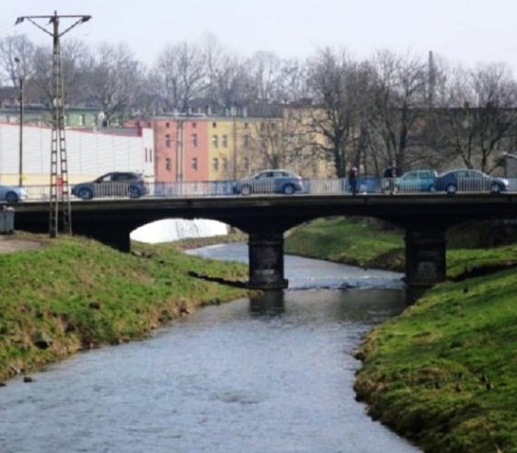 Prudnik: ruszyła przebudowa mostu z XIX w. Fot. Opole.pl