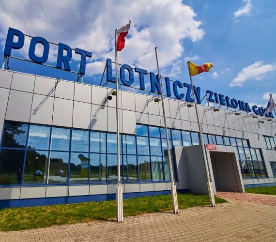 Pasażerowie coraz bardziej zainteresowani lotniskiem w Zielonej Górze. Fot. Airport.lubuskie.pl