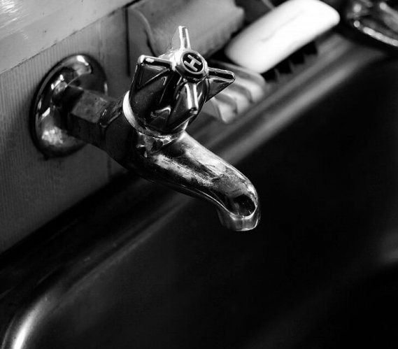 NIK przeanalizowała działalność przedsiębiorstw wodociągowych w 12 gminach wiejskich. Fot. Pixabay
