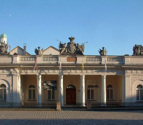 Siedziba Muzeum Wielkopolskiego, budunek odwachu. Fot. Radomil/Wikimedia Commons
