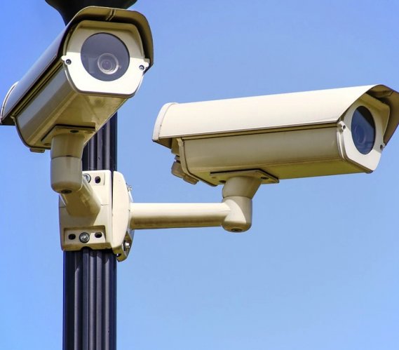 Kamery monitoringu w Mysłowicach będą skierowane m.in. na ulice, wiadukty, przystanki, place zabaw czy tereny przy szkołach. Fot. PhotoMIX-Company/Pixabaya
