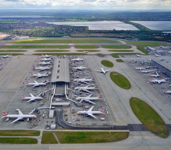 Od wielu lat rozważano możliwość rozbudowy Heathrow. Fot. EQRoy/Shutterstock