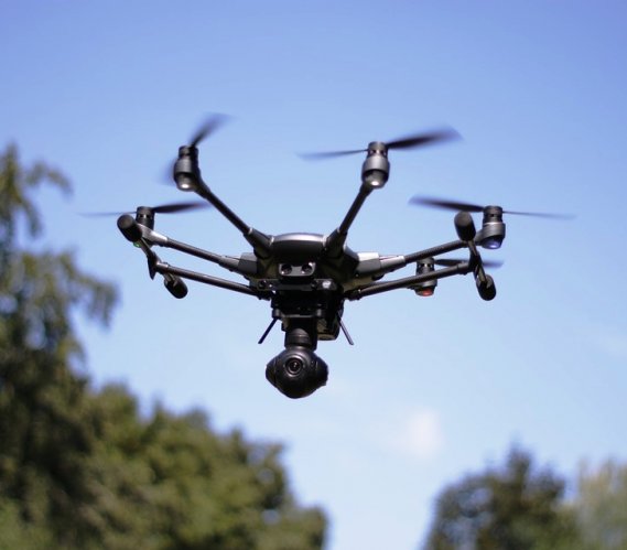 Drony to bezzałogowe statki powietrzne. Fot. Pixabay