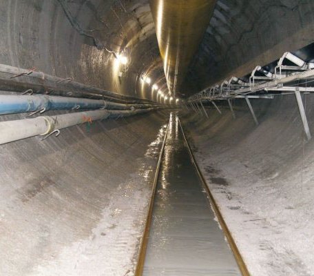 Przegląd projektów tunelowych i mikrotunelowych