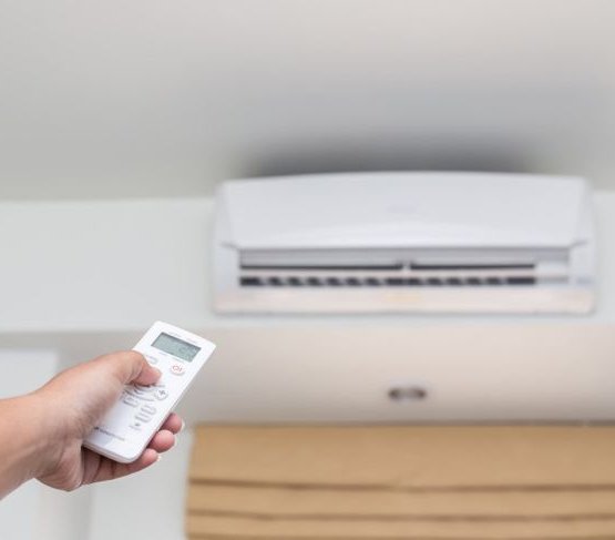 Montaż klimatyzacji w mieszkaniu deweloperskim – na jakich zasadach jest możliwy?