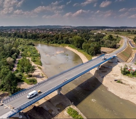 Most nad rzeką Rabą w ciagu obwodnicy Gdowa w Małopolsce.  Fot. www.gdow.pl