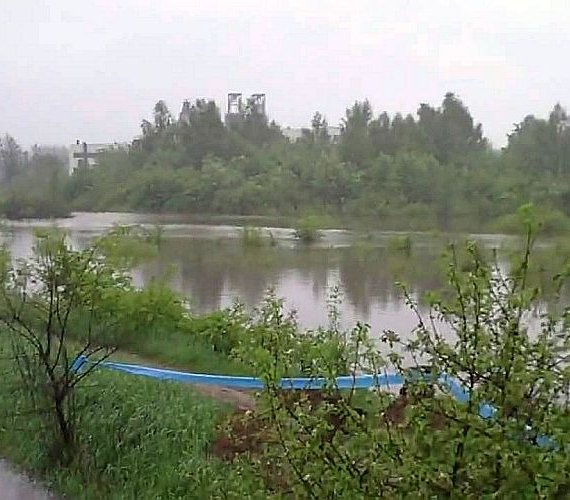 Wylanie wody z rzeki Kucelinka. Fot. Klosek555/YouTube