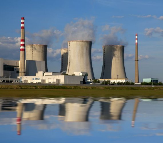Czy w Polsce powstanie elektrownia atomowa? Fot. Martin Lisner/Shutterstock