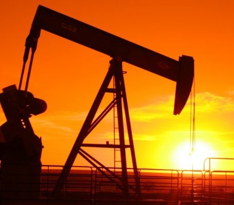 Orlen – dostawy ropy naftowej. Fot. Douglas Knight / Shutterstock
