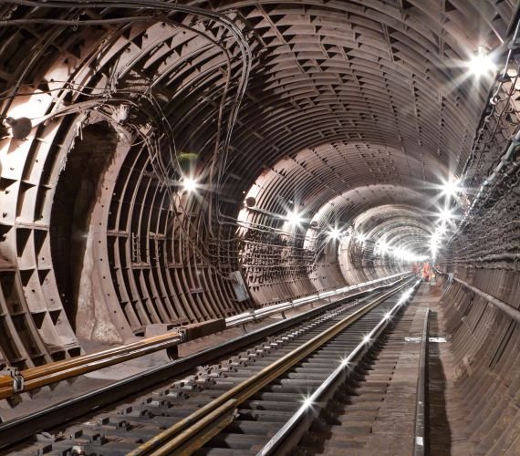 International Tunnelling Association nagrodziła najlepsze projekty tunelowe. Fot. Oleg Totskyi/Shutterstock