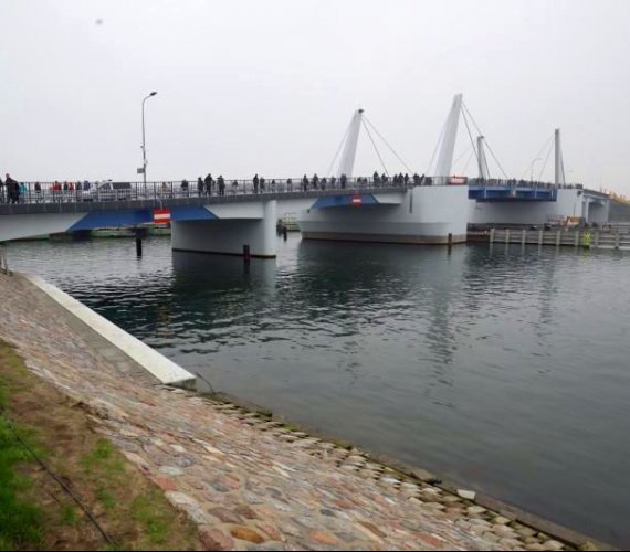 Gdańsk, Sobieszewo. Otwarcie Mostu 100-Lecia Odzyskania Niepodległości. Fot. Grzegorz Mehring/www.gdansk.pl