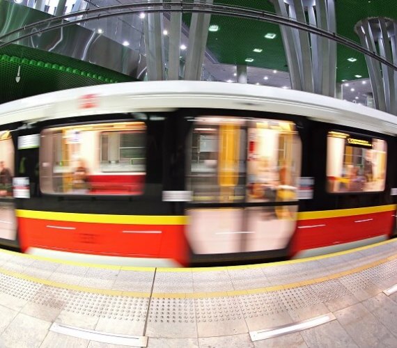 Metro w Warszawie. Fot. katatonia / Adobe Stock