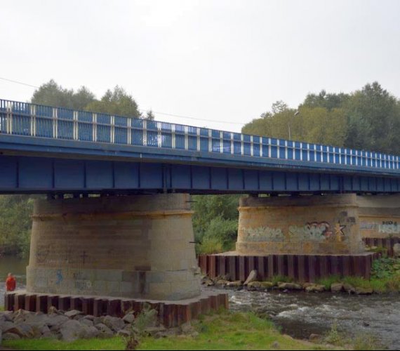 Wadowice: remont 63-letniego mostu nad SkawąFot. WadowiceOnline/Twitter