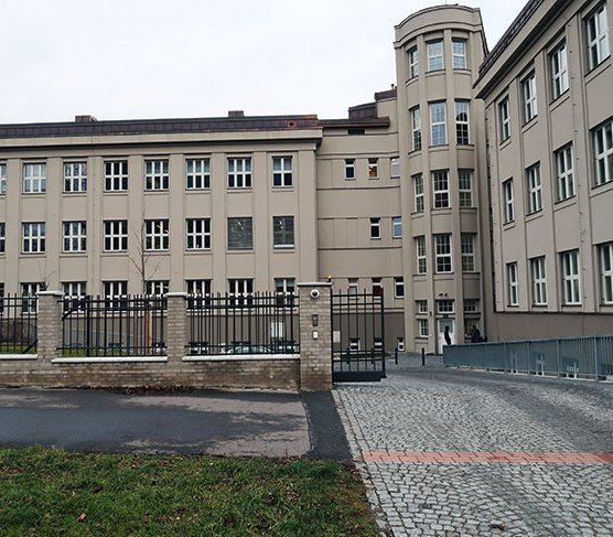 FOT. 1. Uniwersytet Chemii i Technologii w Pradze