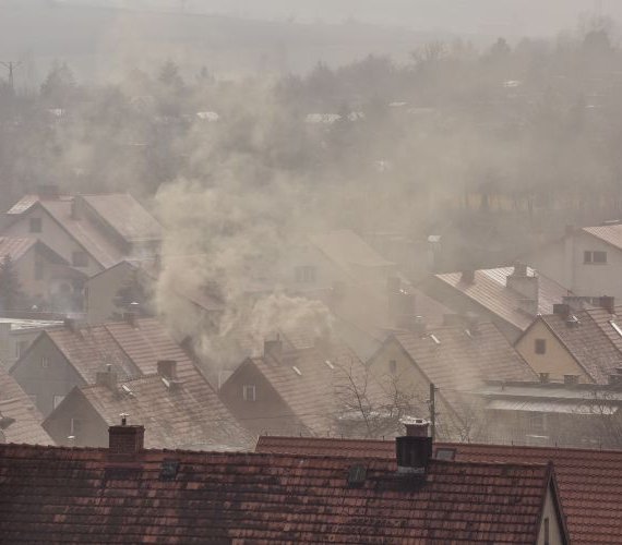 Program  „Czyste powietrze” ma na celu redukcję smogu. Fot. Grzegorz Polak/Adobe Stock