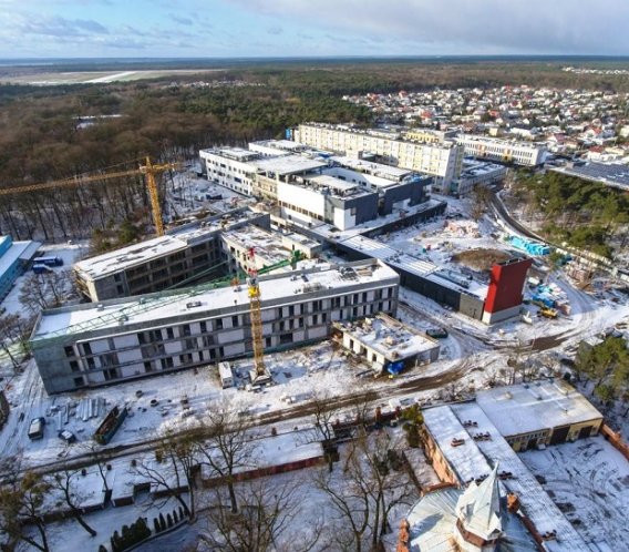 Budowa szpitala w Toruniu. Fot. Sky Drone Studio, źródło: budujemyszpital.pl